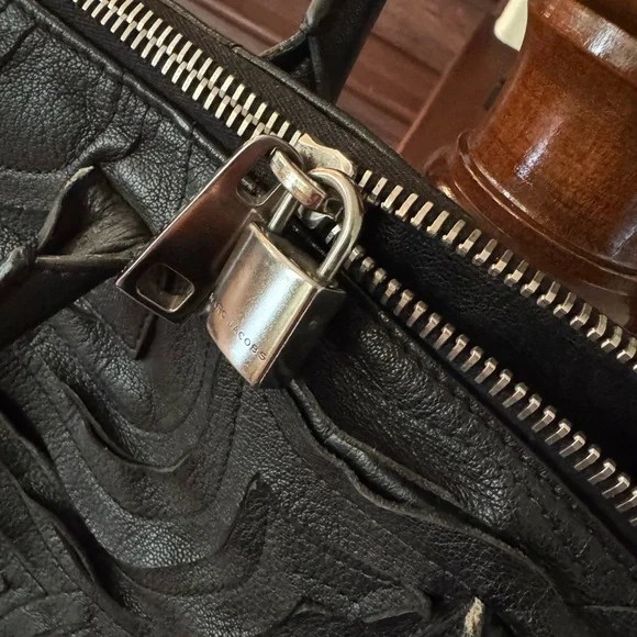 Marc Jacobs Black Laser Cut Wave Satchel Handbag - Picture 11 of 11